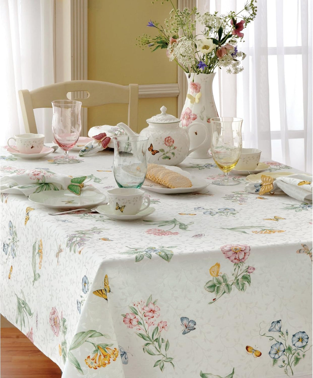 Lenox Butterfly Meadow 60" x 120" Tablecloth, New in Original Wrap